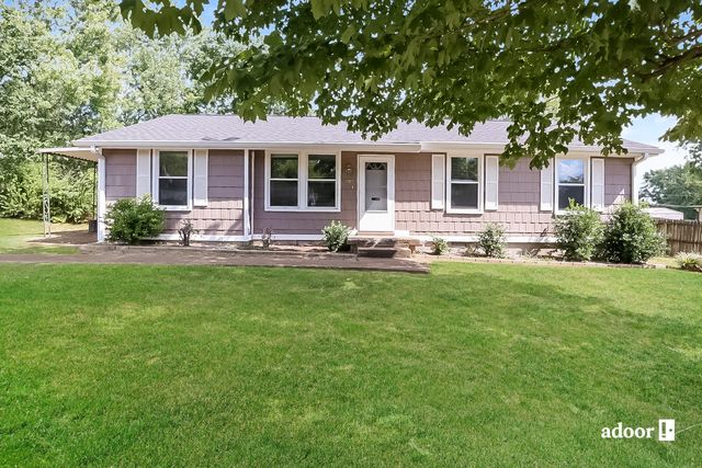 109 Pebble Creek Dr, Hendersonville, TN 37075