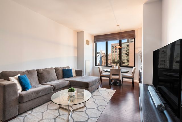 101 W  24th St #28H, New York, NY 10011