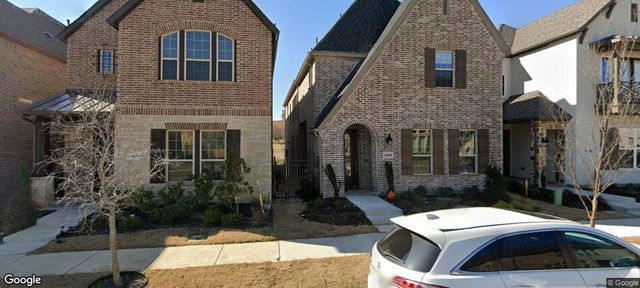 600 Courtyard Ln, Irving, TX 75039