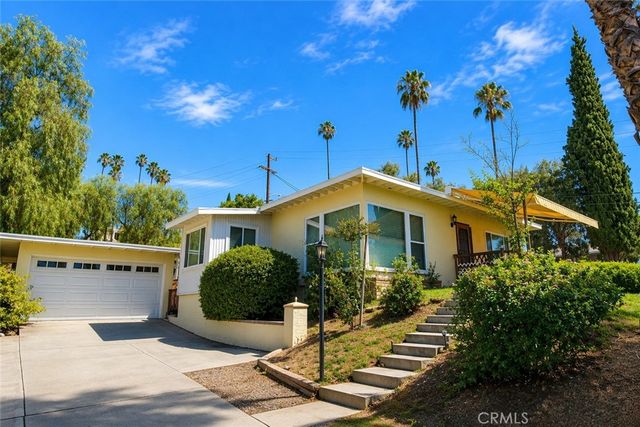 7307 Lenox Ave, Riverside, CA 92504
