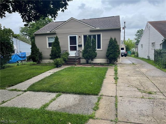 3877 W  118th St, Cleveland, OH 44111