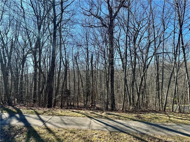 241 Old Farms Rd, South Glastonbury, CT 06073