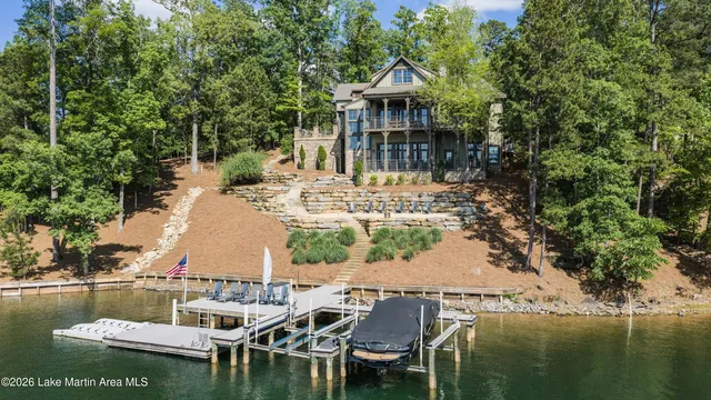 175 Cedar Rdg, Alexander City, AL 35010