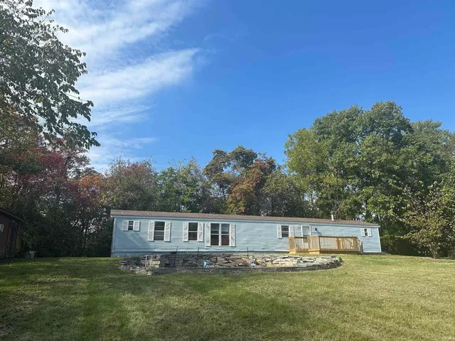 2210 30th St, Bedford, IN 47421
