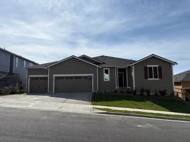 10745 N  Rustle Rd, Spokane, WA 99208