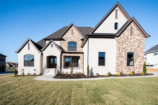 857 Harrisburg Ln #277, Mount Juliet, TN 37122