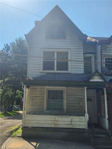 2622 N  Charles St, Pittsburgh, PA 15214
