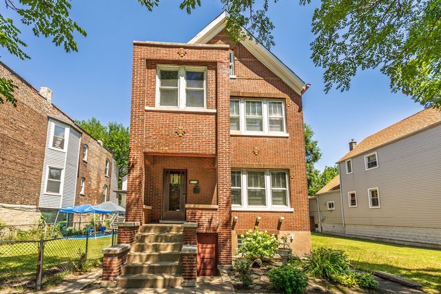 2714 E  93rd St, Chicago, IL 60617