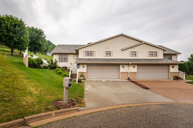 La Crescent, MN Homes For Sale & La Crescent, MN Real Estate | Trulia