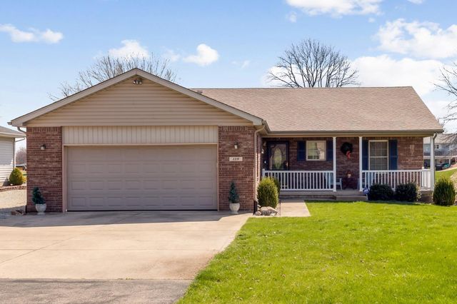 118 SW Santee Dr, Greensburg, IN 47240