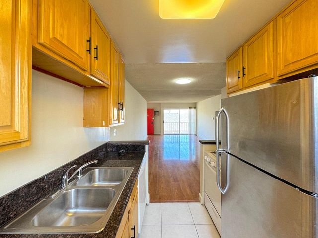 4360 Prospect Ave  #5, Los Angeles, CA 90027