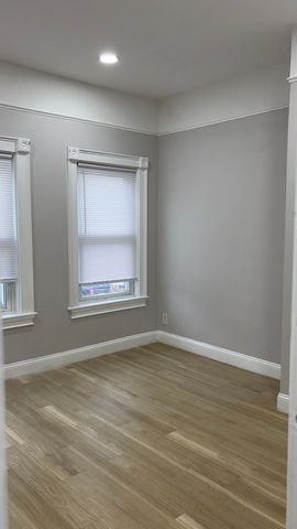 14 Cleveland Ave #2, Brockton, MA 02301