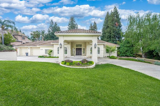 10242 Whitetail Dr, Oakdale, CA 95361