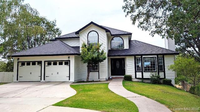 125 Brookwood Dr, Susanville, CA 96130