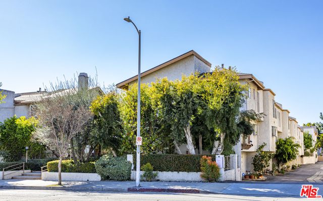 5327 Coldwater Canyon Ave #C, Sherman Oaks, CA 91401
