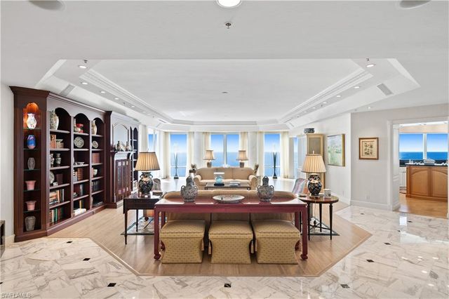 4601 Gulf Shore BLVD N #PH-3, Naples, FL 34103