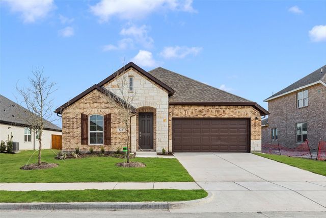 122 Monument Dr, Forney, TX 75126