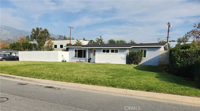 704 Danecroft Ave, Glendora, CA 91740