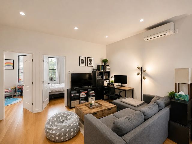 169 15th St #3A, Brooklyn, NY 11215