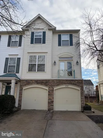 43525 Laidlow St, Chantilly, VA 20152