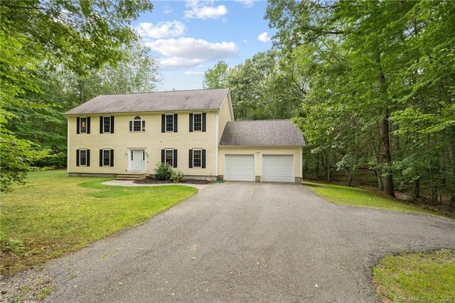 38 Avery Hill Road Ext, Gales Ferry, CT 06335