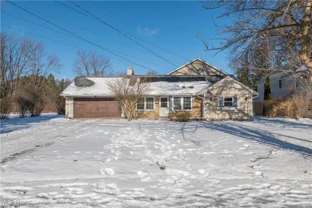 628 Lindbergh Blvd, Berea, OH 44017