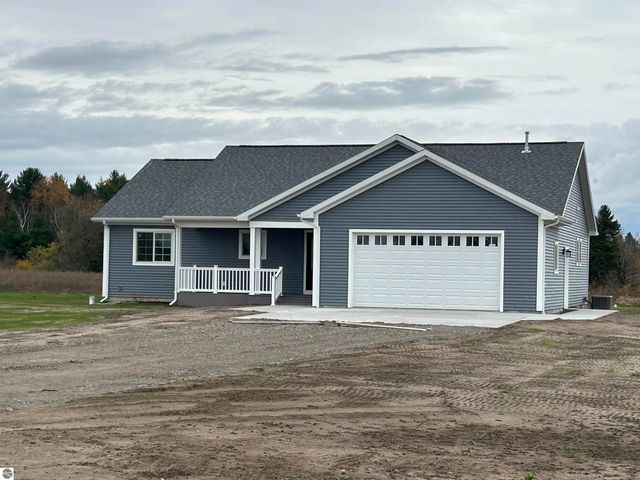 46 Lila Ln, Tawas City, MI 48763