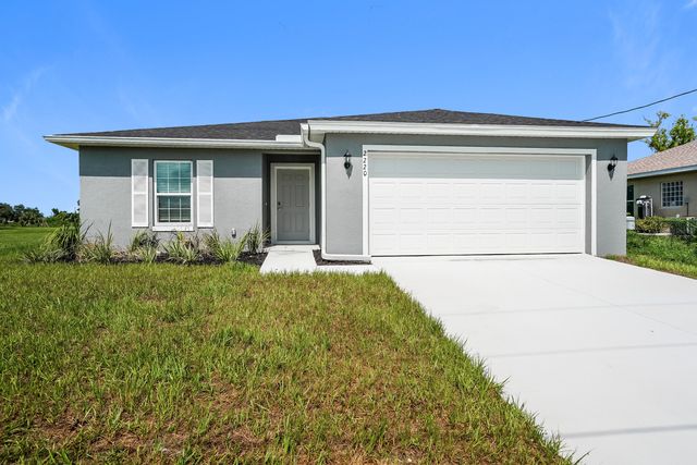 2220 NE 22nd Pl, Cape Coral, FL 33909