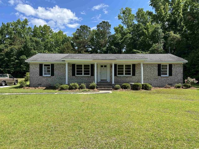 444 Davis Rd., Hemingway, SC 29554