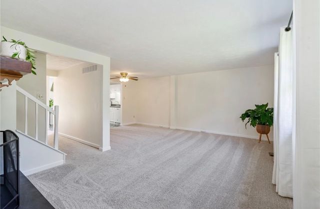 619 Deer Watch Rd, Bridgeville, PA 15017