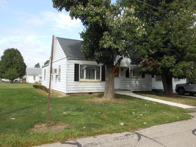 9 W  4th St, Laura, OH 45337