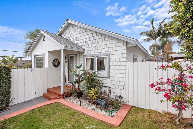 368 Oak St, Laguna Beach, CA 92651