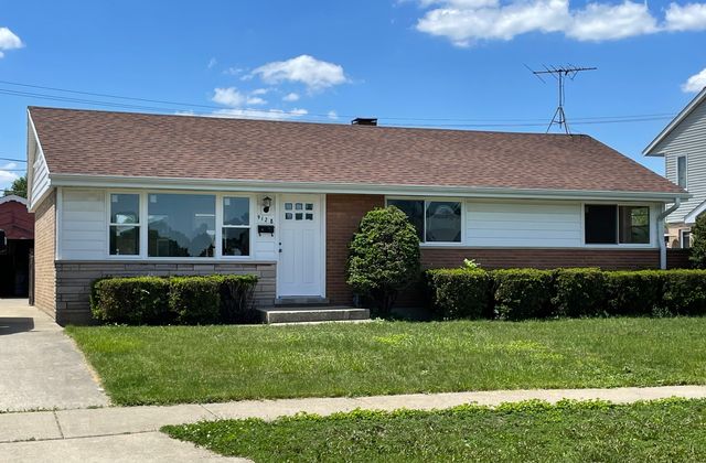 9128 Pembroke Ln, Oak Lawn, IL 60455