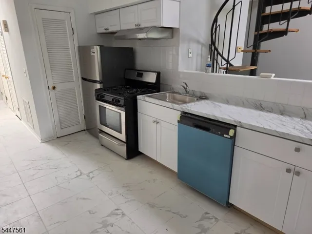 1 Sugar Loaf Ct Unit 2 BLDG 1 #2, Vernon, NJ 07462