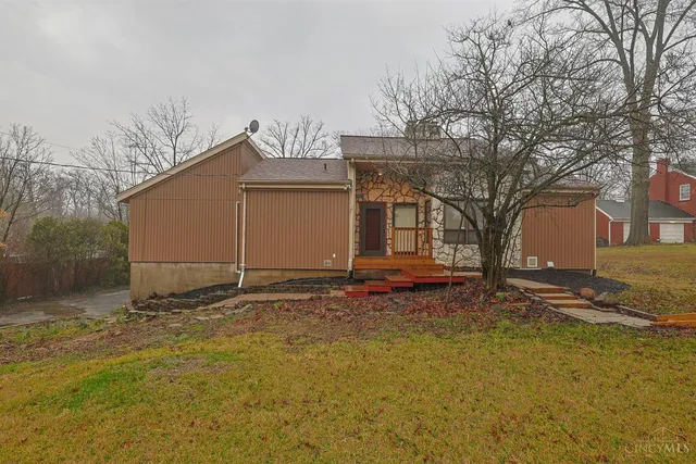 8877 Wuest Rd, Cincinnati, OH 45251