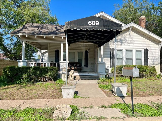 609 N  Mary St, Comanche, TX 76442