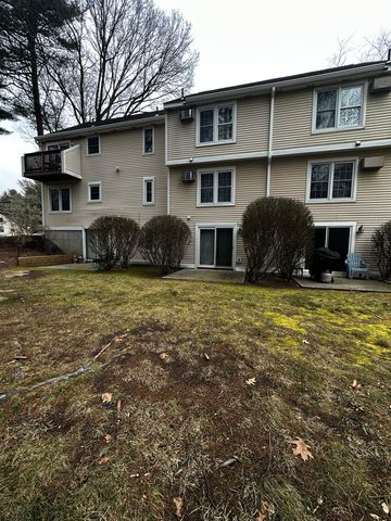 54 Rope Ferry Rd #E91, Waterford, CT 06385