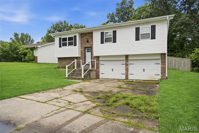 3312 Sherwood Dr, Columbia, MO 65202
