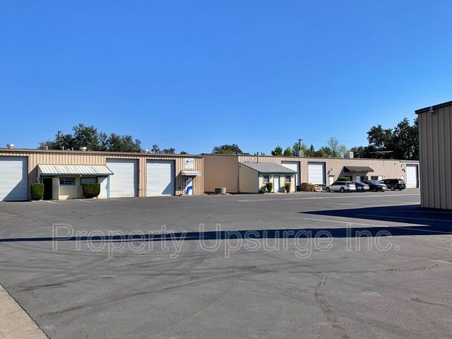 6200 Stainless Way #B, Anderson, CA 96007