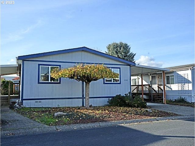 51509 SE 6th St, Scappoose, OR 97056