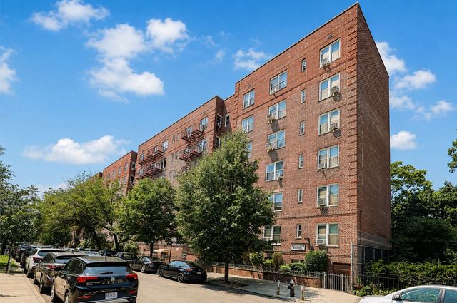 41-50 78th St #319, Elmhurst, NY 11373