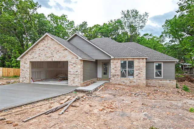 18855 W  Hunters Ct, Park Hill, OK 74451