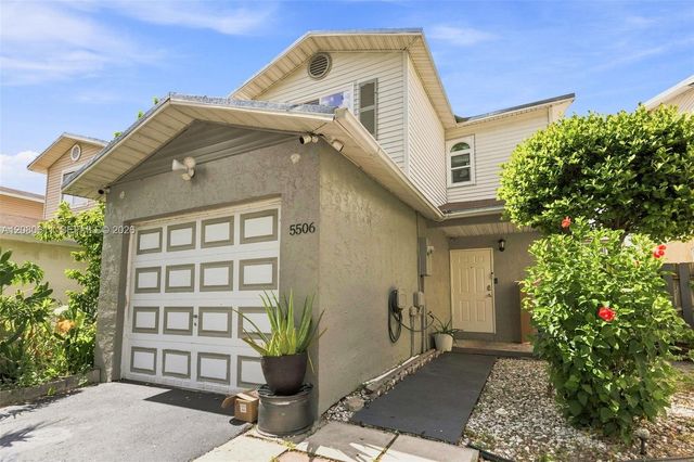 5506 NW 22nd St, Lauderhill, FL 33313
