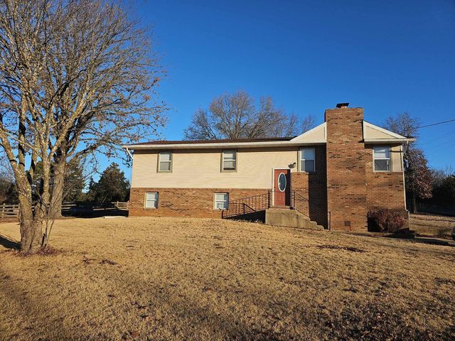 8395 County Road 8970, West Plains, MO 65775