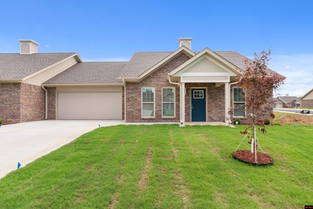 2003 Silver Bay Ct, Mountain Home, AR 72653