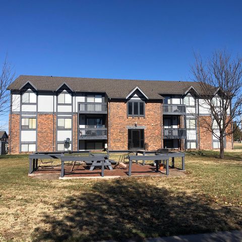 819 Coolidge St, Great Bend, KS 67530