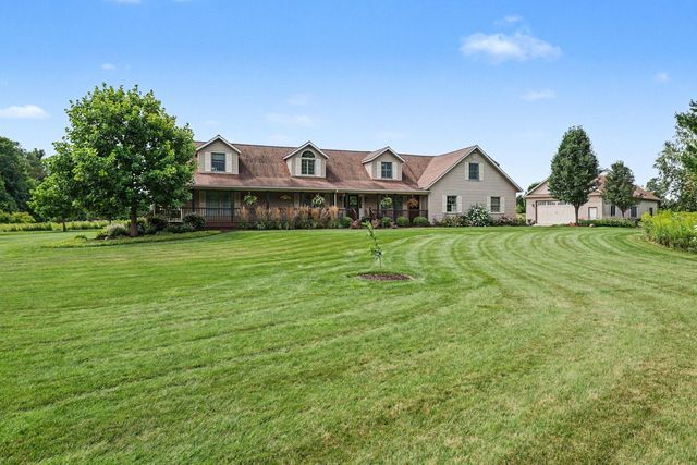 10990 D Dr N, Ceresco, MI 49033