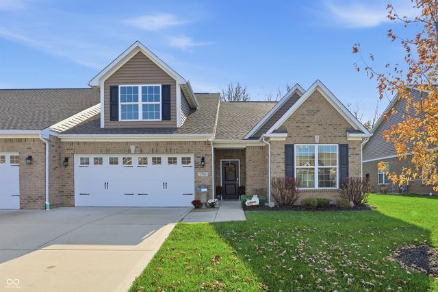 2701 Byerly Pl, Greenwood, IN 46143