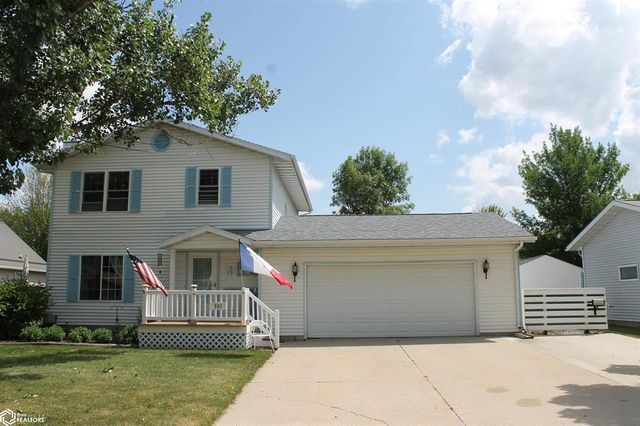 103 Lawnsdale Ct, Forest City, IA 50436
