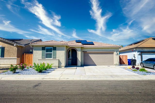 2109 Blossom Ranch Rd, Patterson, CA 95363